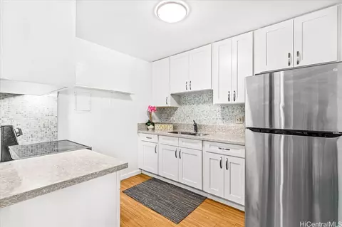 98-1032 Moanalua Rd #3-305, Aiea, HI 96701