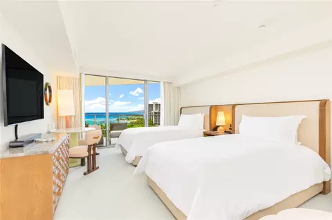 223 Saratoga Rd #1805, Honolulu, HI 96815