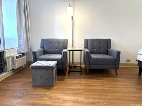 747 Amana St #413, Honolulu, HI 96814