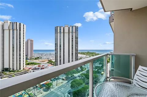 410 Atkinson Dr #1814, Honolulu, HI 96814