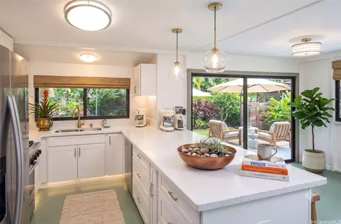 86-46 Analipo St, Waianae, HI 96792