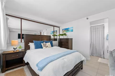 444 Kanekapolei St #508, Honolulu, HI 96815