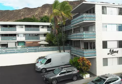 3093 Pualei Cir #208, Honolulu, HI 96815
