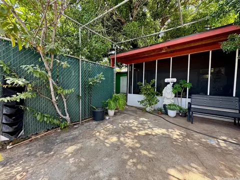 87-159 Kulaaupuni St #B, Waianae, HI 96792