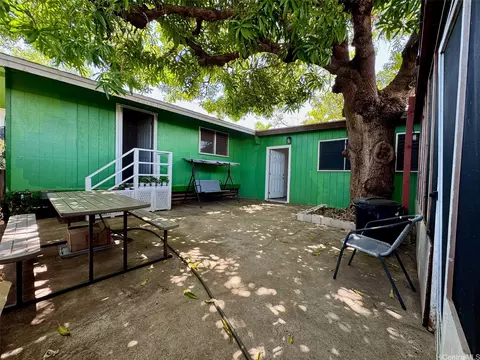 87-159 Kulaaupuni St #B, Waianae, HI 96792
