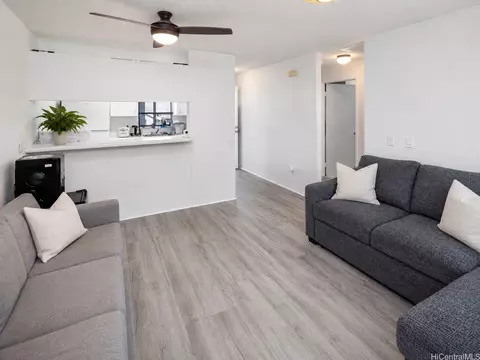 94-201 Lumiaina Pl #201, Waipahu, HI 96797