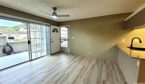 94-1412 Kulewa Loop #38F, Waipahu, HI 96797