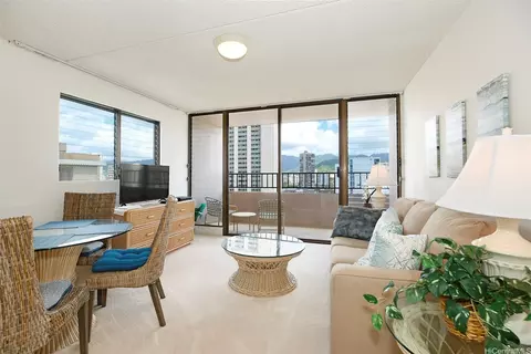 2240 Kuhio Ave #1501, Honolulu, HI 96815