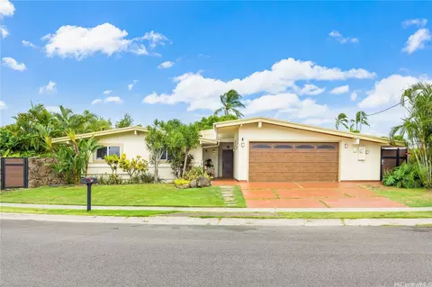 823 Halula Pl, Kailua, HI 96734