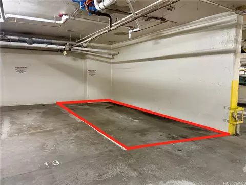 1910 Ala Moana Blvd #P-19, Honolulu, HI 96815