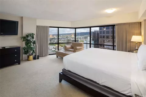 1088 Bishop St #3301, Honolulu, HI 96813
