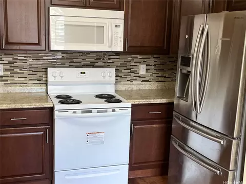 94-372 Haaa St, Waipahu, HI 96797