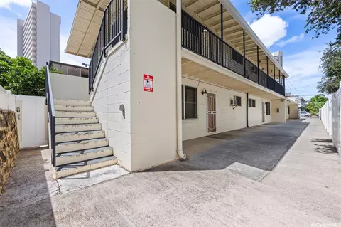2730 Nakookoo St, Honolulu, HI 96826