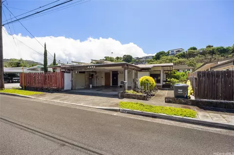 1451 Onipaa St, Honolulu, HI 96819