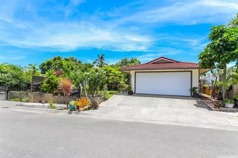 1724 Akaakoa St, Kailua, HI 96734