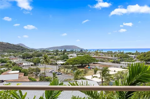 View/Area - 204 B Hao St, Honolulu, HI 96821 photo 1 of 5