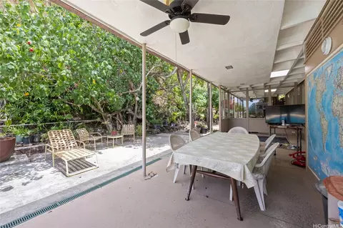 Exterior - 204 B Hao St, Honolulu, HI 96821 photo 2 of 5