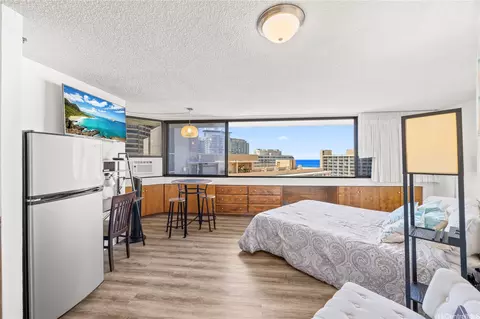 1700 Ala Moana Blvd #2004, Honolulu, HI 96815