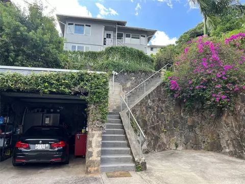 2158 Makanani Dr, Honolulu, HI 96817