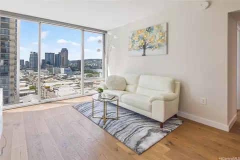 1001 Queen St #1213, Honolulu, HI 96814