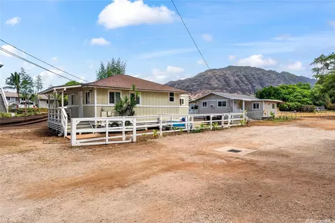 85-050 Farrington Hwy, Waianae, HI 96792