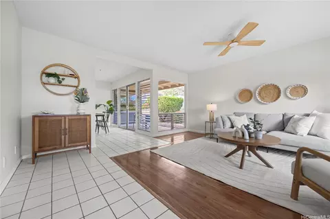 7536 Olili Pl, Honolulu, HI 96825