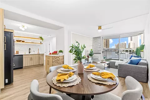 1717 Ala Wai Blvd #607, Honolulu, HI 96815