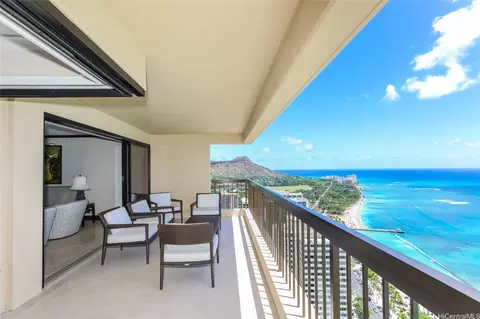 2470 Kalakaua Ave #3901/3902 PH, Honolulu, HI 96815