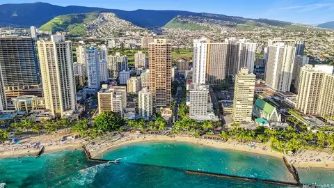 2470 Kalakaua Ave #3901/3902 PH, Honolulu, HI 96815