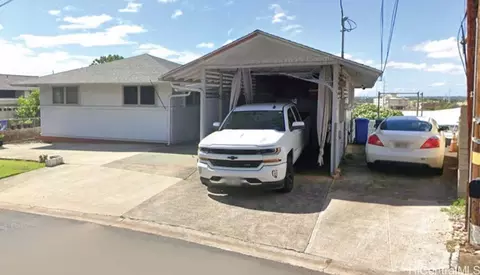 835 Puu Kula Dr, Pearl City, HI 96782