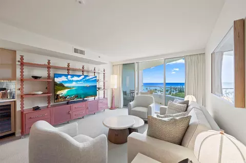 223 Saratoga Rd #1311, Honolulu, HI 96815