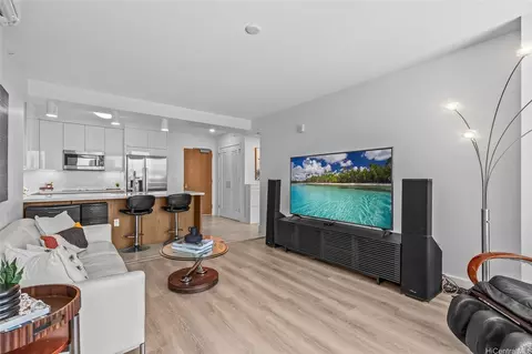 629 Keeaumoku St #2810, Honolulu, HI 96814