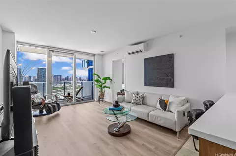 629 Keeaumoku St #2810, Honolulu, HI 96814