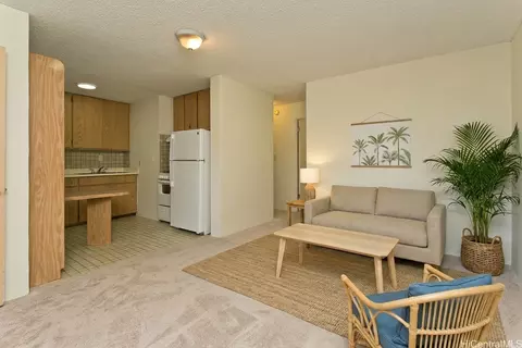 1036 Green St #109, Honolulu, HI 96822