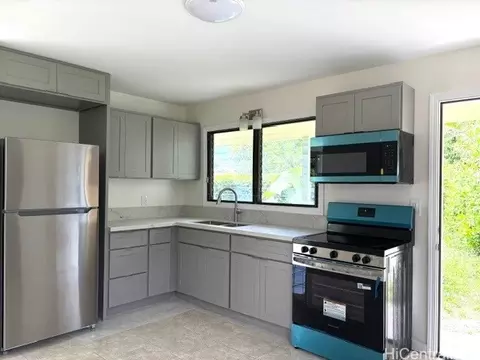 47-166 Wailehua Rd, Kaneohe, HI 96744