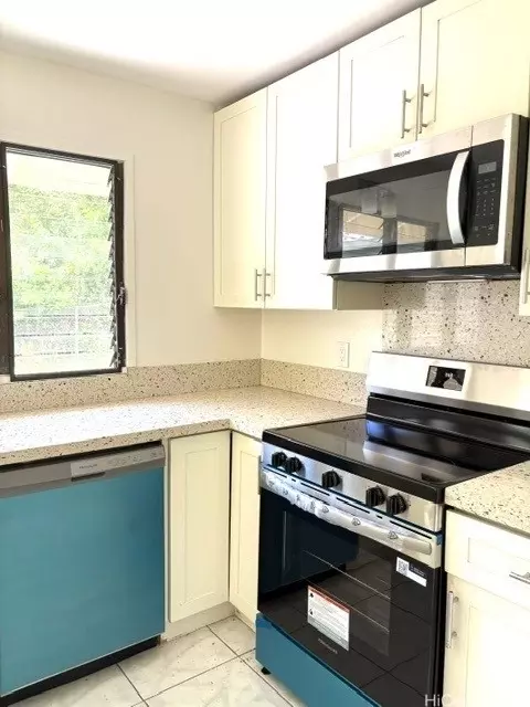 47-709 Waiohia St, Kaneohe, HI 96744