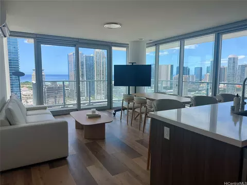 1500 Rycroft St #2818R, Honolulu, HI 96814