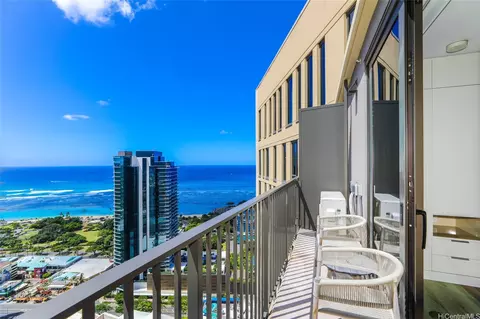 987 Queen St #4106, Honolulu, HI 96814