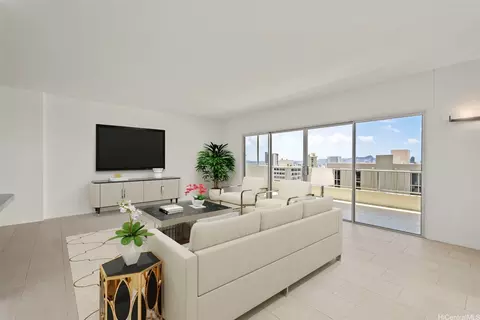 999 Wilder Ave #702, Honolulu, HI 96822