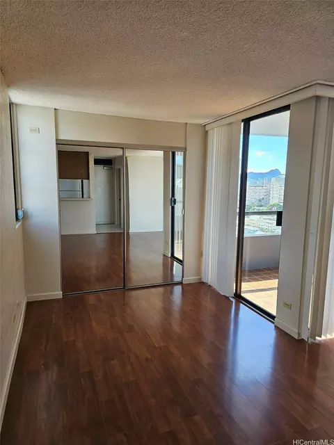 2100 Date St #1907, Honolulu, HI 96826