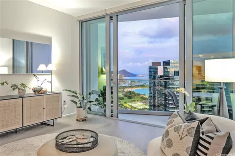1000 Auahi St #PH 4002, Honolulu, HI 96814