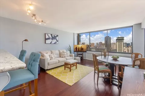 430 Lewers St #2801, Honolulu, HI 96815
