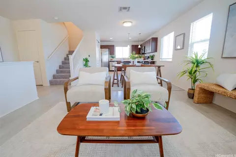94-470 Paiwa St #35, Waipahu, HI 96797