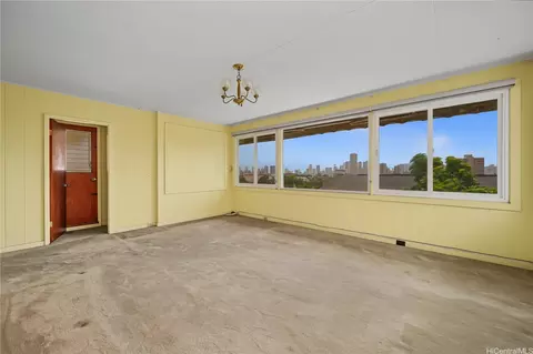 Living - 2911 Eugene Pl, Honolulu, HI 96816 photo 4 of 4