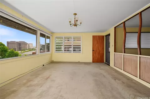 Living - 2911 Eugene Pl, Honolulu, HI 96816 photo 3 of 4