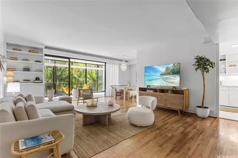 4999 Kahala Ave #250, Honolulu, HI 96816