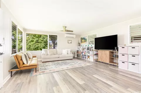 320 Oneawa St, Kailua, HI 96734