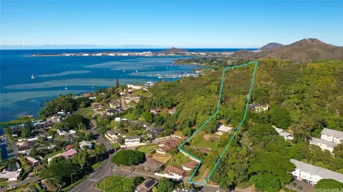 44-122 Ikeanani Dr #A, Kaneohe, HI 96744