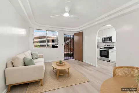 94-245 Leowahine St #1022, Waipahu, HI 96797