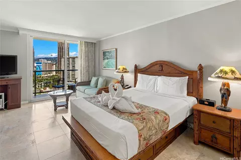 2045 Kalakaua Ave #1204, Honolulu, HI 96815